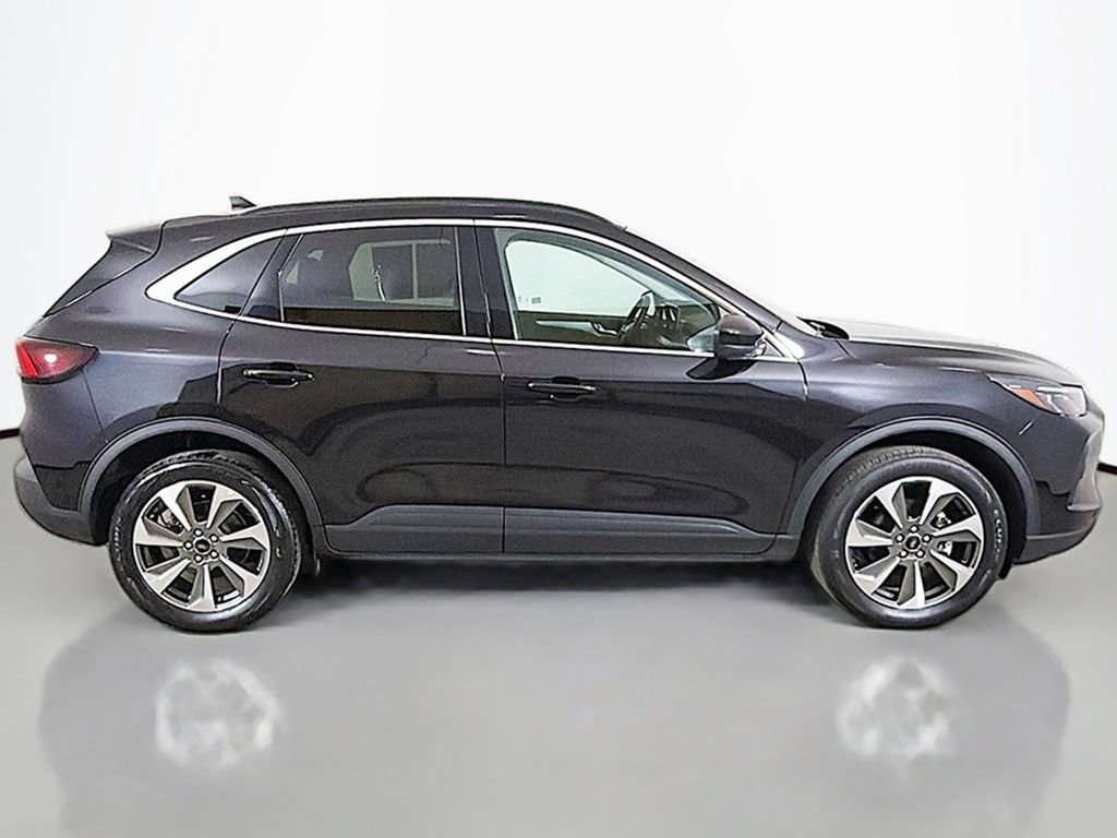 Used 2024 Ford Escape Platinum AWD/4WD image 15
