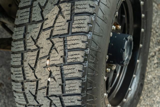 Used 2012 GMC Sierra 2500 SLT w/ SLT Convenience Package image 16