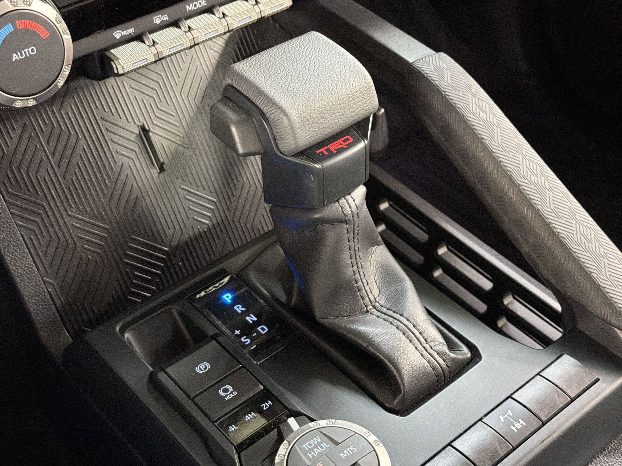 Used 2025 Toyota Tacoma TRD Off-Road image 17