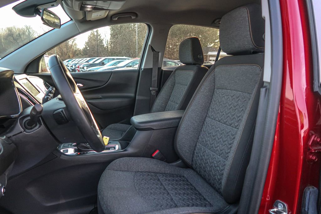 Used 2023 Chevrolet Equinox LT image 25