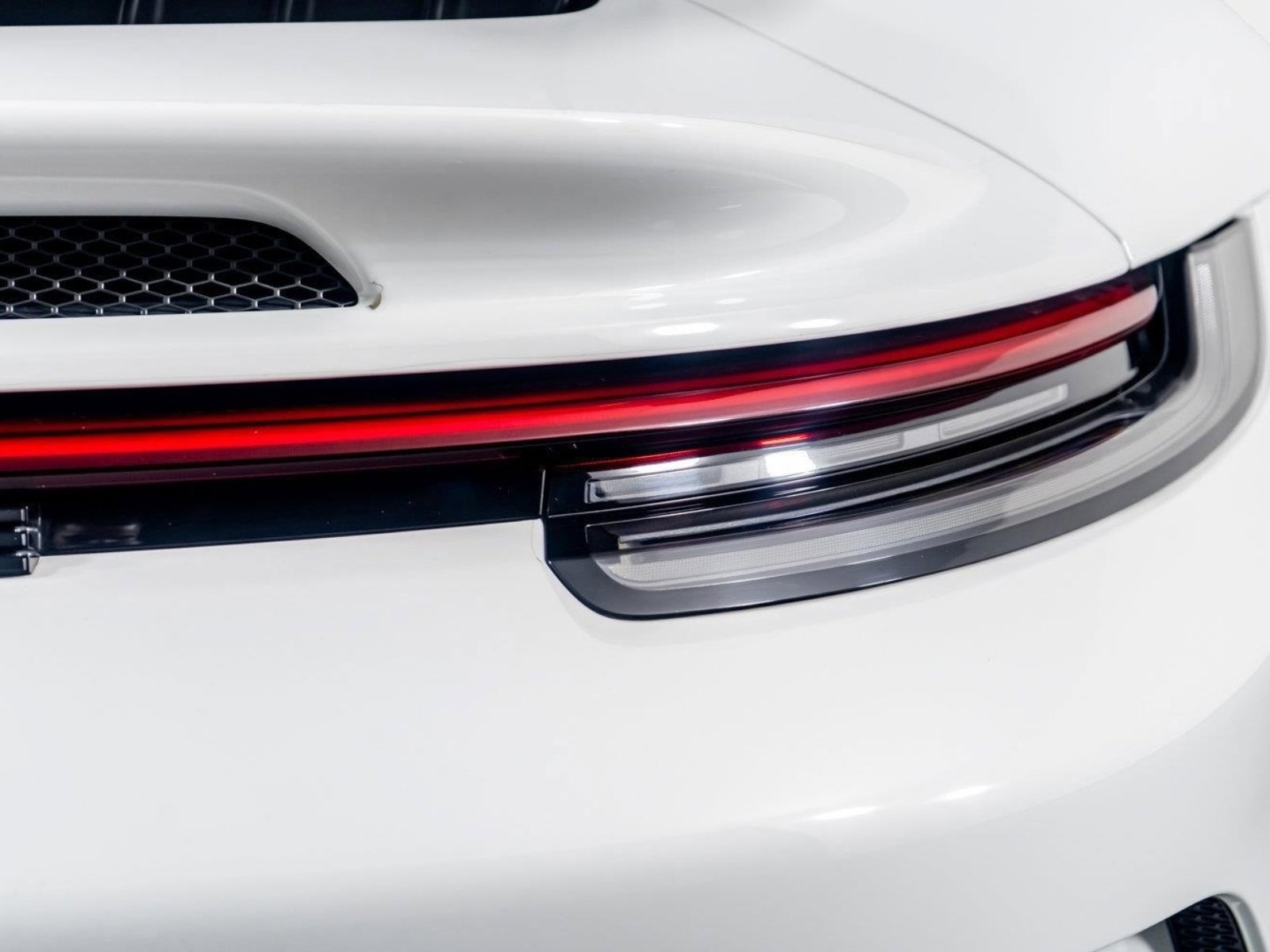 Used 2022 Porsche 911 GT3 RWD image 13