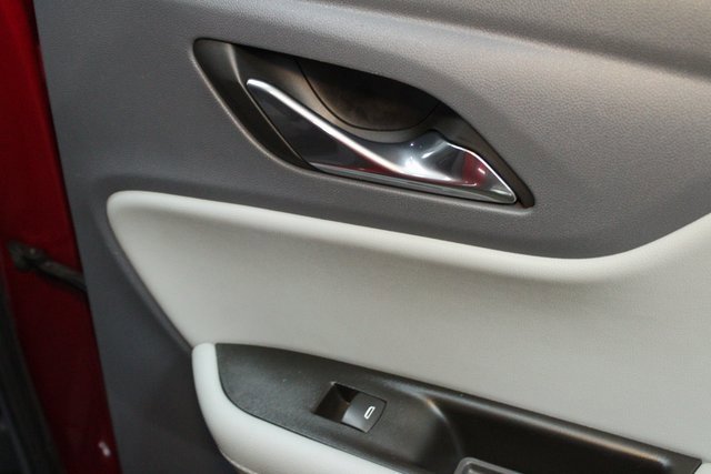 Used 2019 Chevrolet Blazer LT image 13