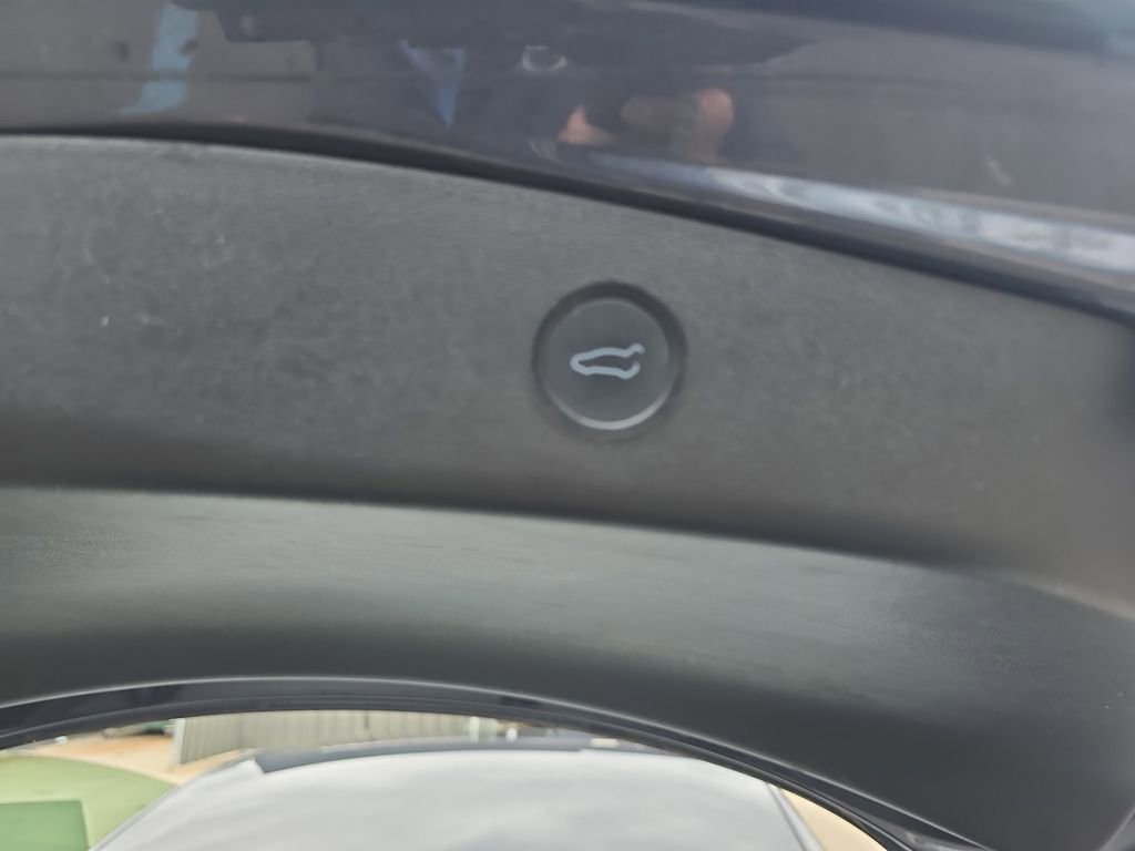 Used 2022 Tesla Model 3 Long Range image 18
