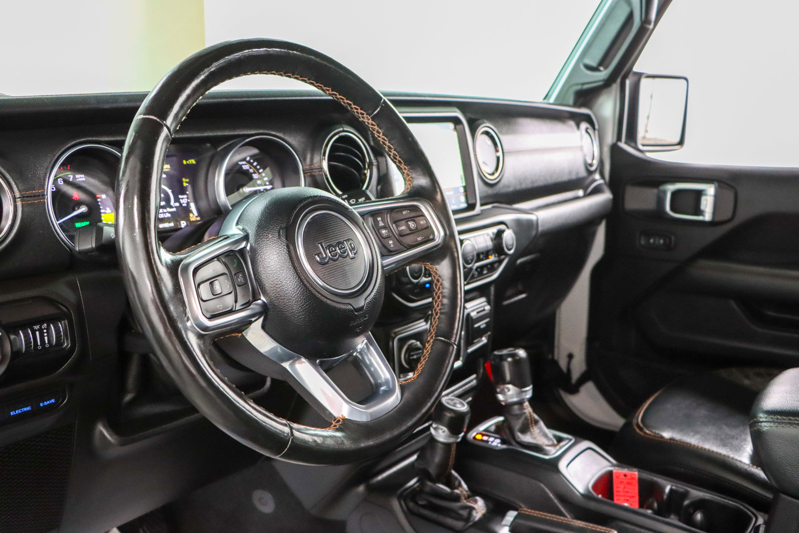 Used 2021 Jeep Wrangler Unlimited Sahara image 23