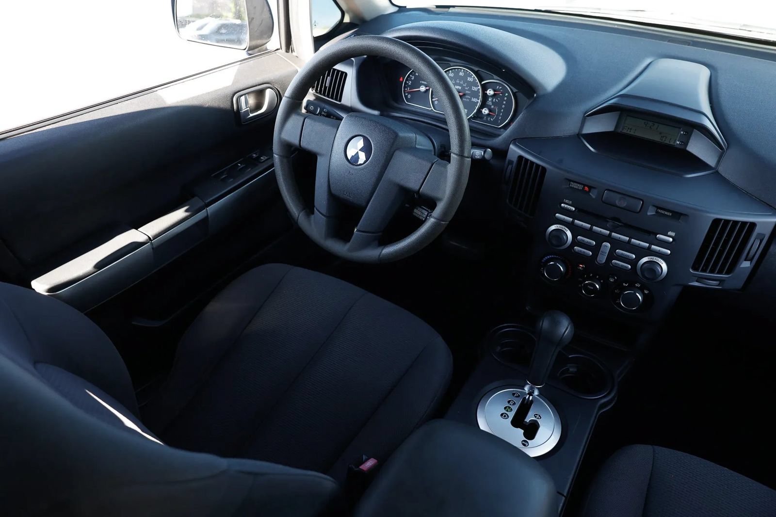 Used 2006 Mitsubishi Endeavor LS FWD image 13