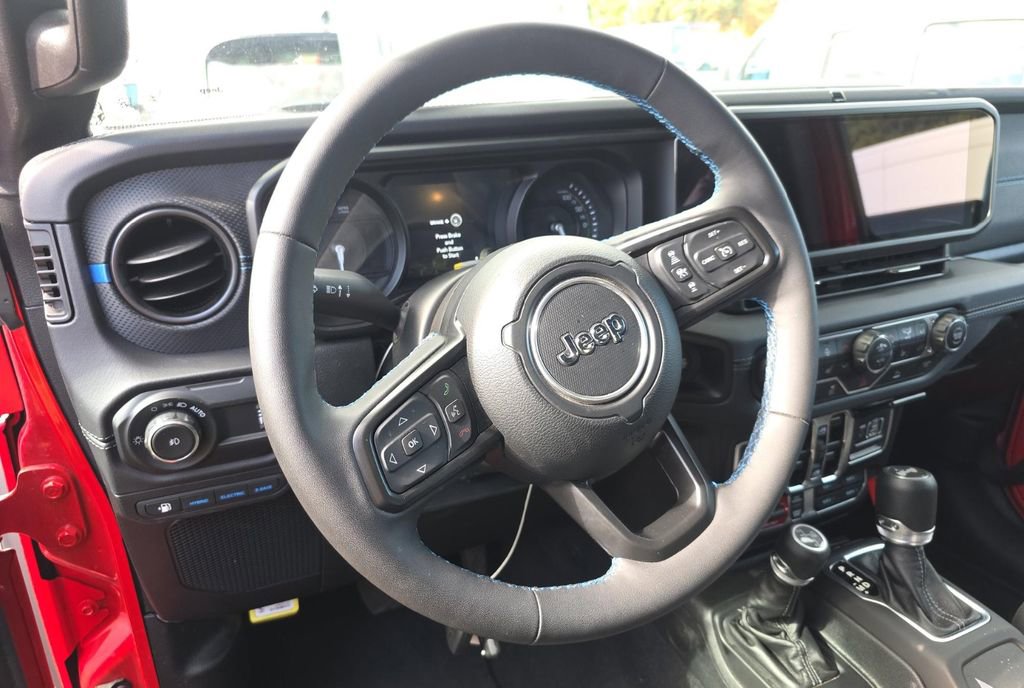 Certified 2025 Jeep Wrangler Unlimited Rubicon 4xe w/ Convenience Group image 4