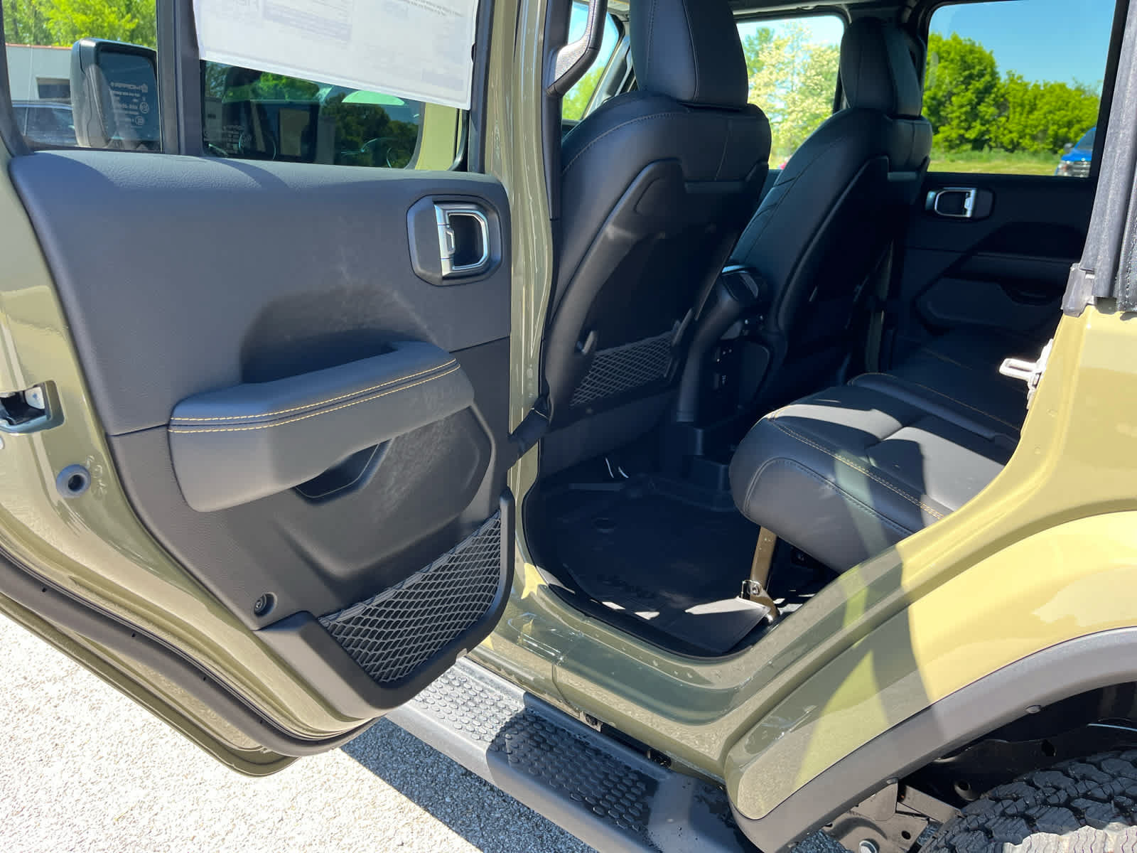 New 2026 Jeep Wrangler Unlimited Sahara AWD/4WD image 22