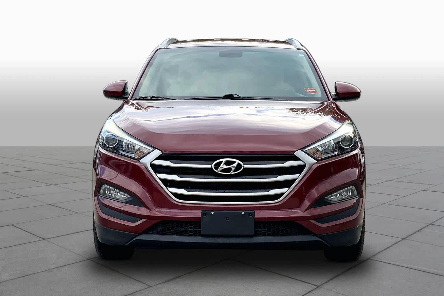 Used 2017 Hyundai Tucson SE w/ SE Popular Package 02 AWD/4WD image 4