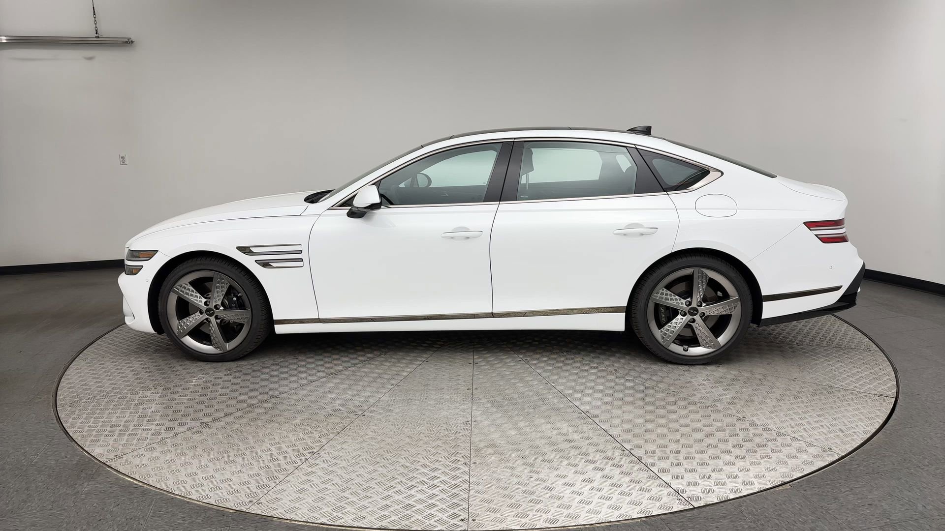 Certified 2026 Genesis G80 2.5T Sport Prestige AWD/4WD image 5