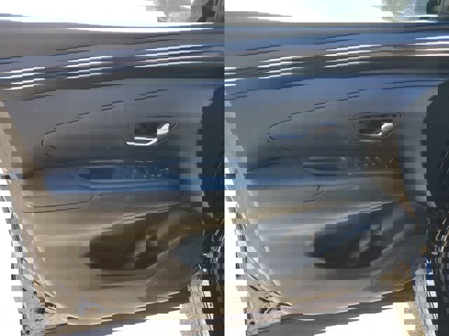 Used 2022 Hyundai Santa Cruz SEL image 19