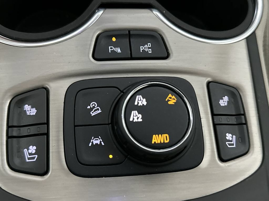 Used 2018 GMC Terrain Denali w/ Advanced Safety Package AWD/4WD image 47