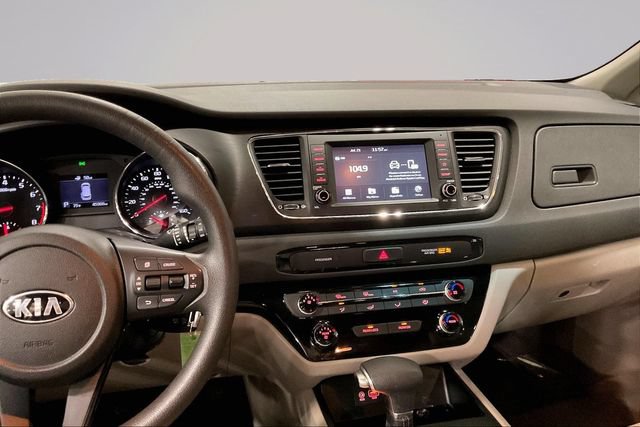 Used 2019 Kia Sedona LX FWD image 6
