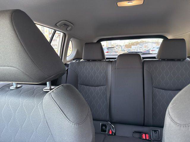 Certified 2023 Toyota Corolla Cross LE image 23
