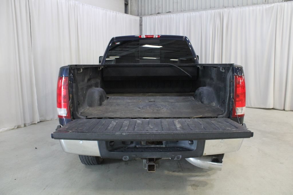 Used 2009 GMC Sierra 2500 SLT w/ Entertainment Package AWD/4WD image 28