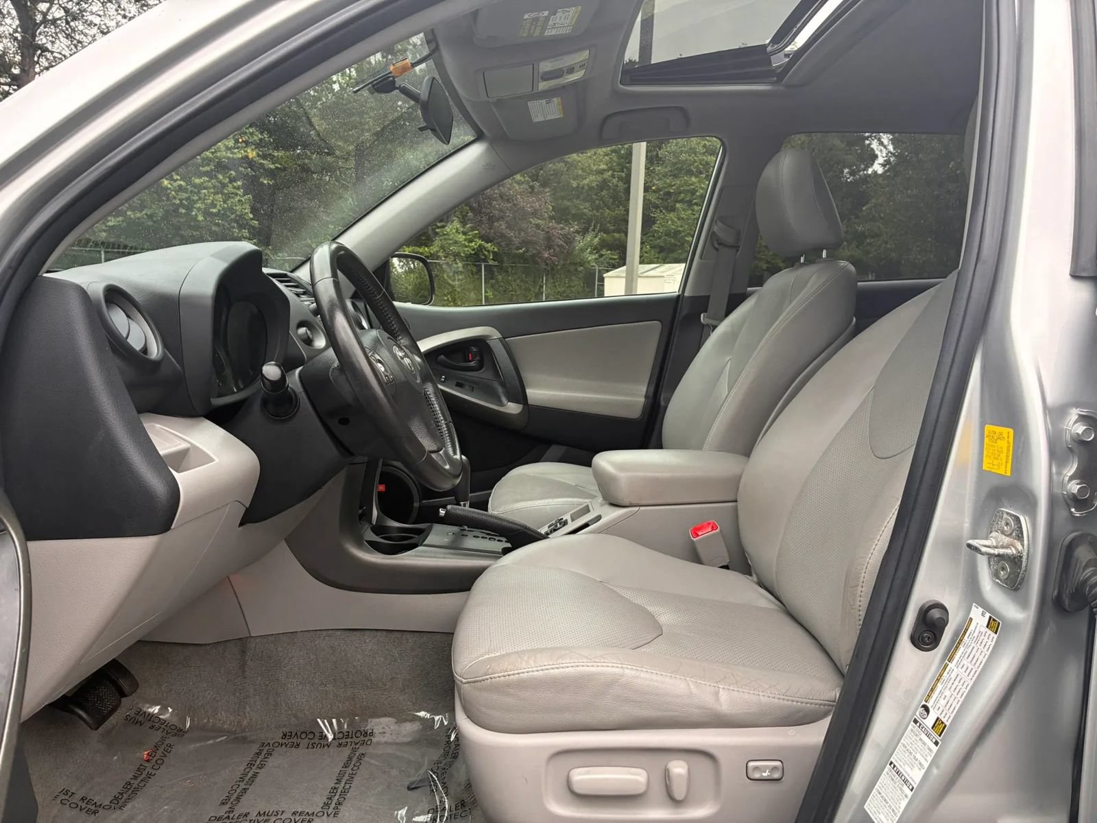 Used 2011 Toyota RAV4 Limited w/ Limited Extra Value Pkg AWD/4WD image 16