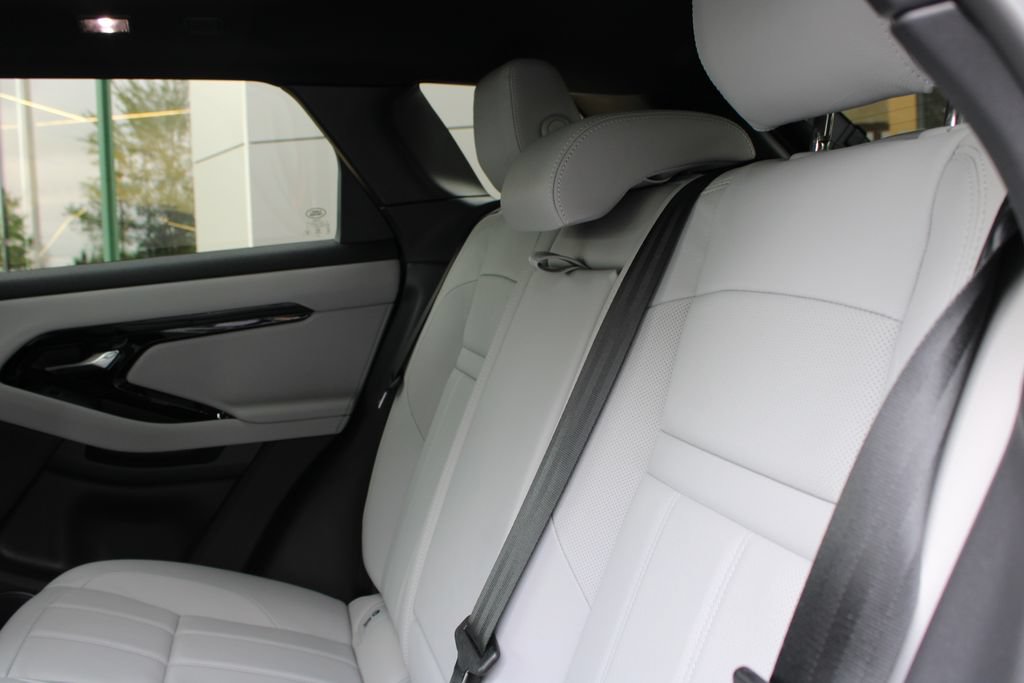 Used 2026 Land Rover Range Rover Evoque S AWD/4WD image 10