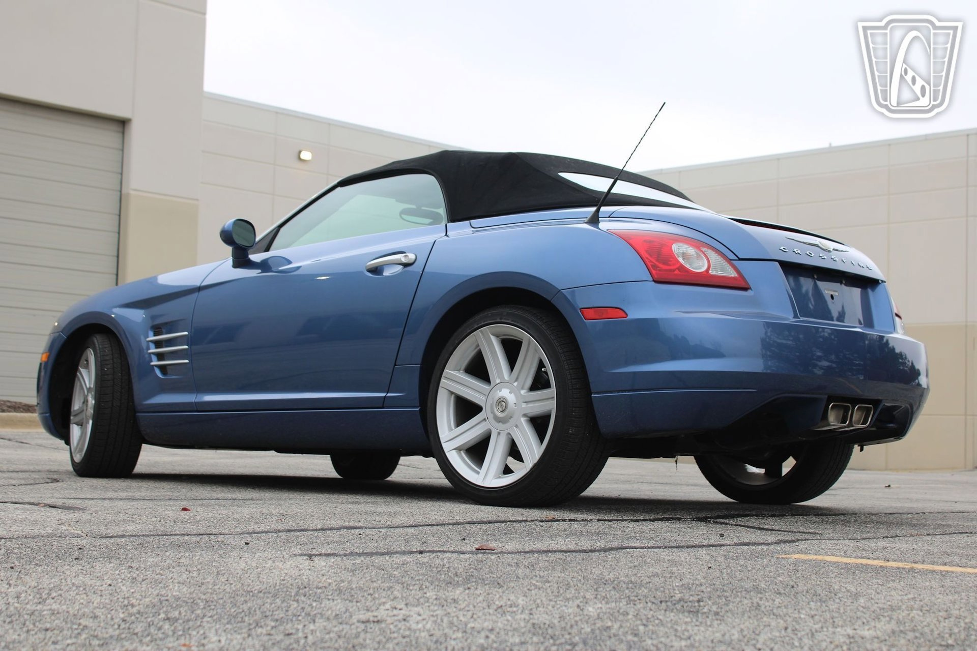 Used 2007 Chrysler Crossfire Limited image 10