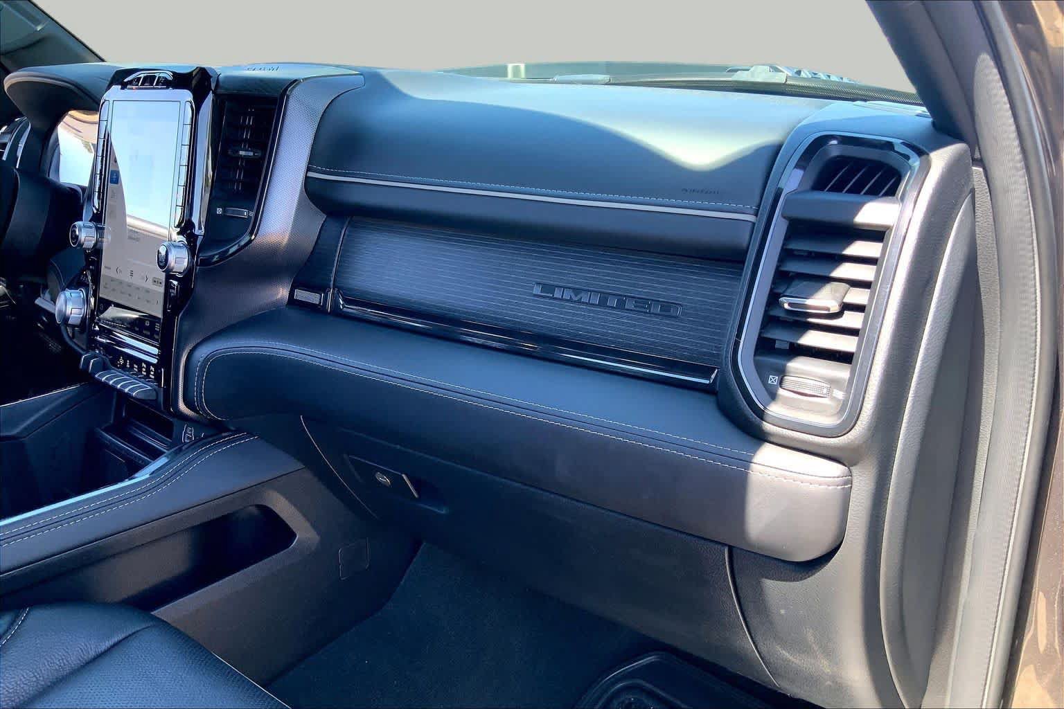 Used 2023 RAM 1500 Limited AWD/4WD image 19