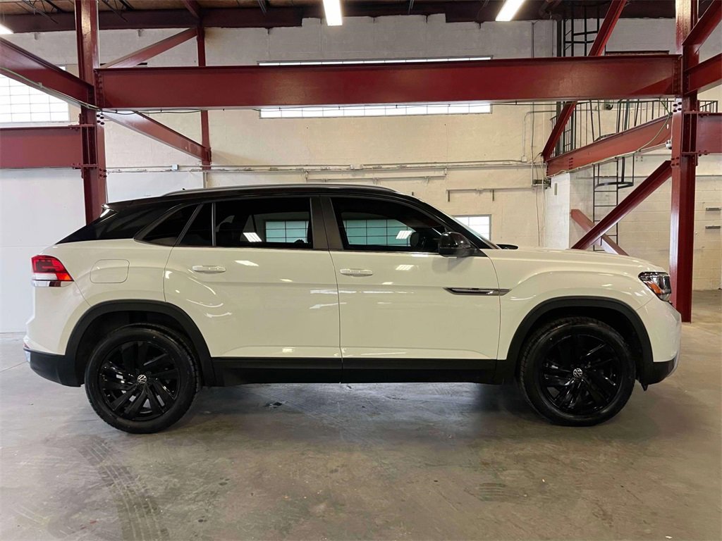 Used 2020 Volkswagen Atlas Cross Sport SE image 5