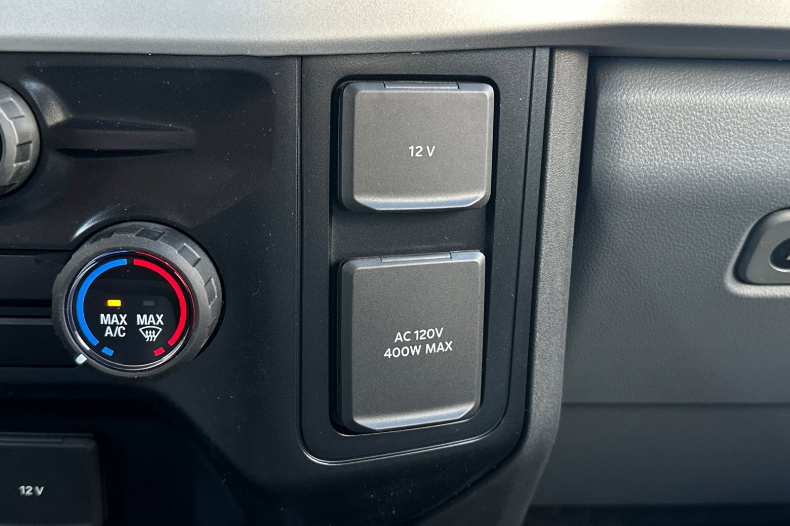 New 2026 Ford F250 XL w/ XL Chrome Package image 26