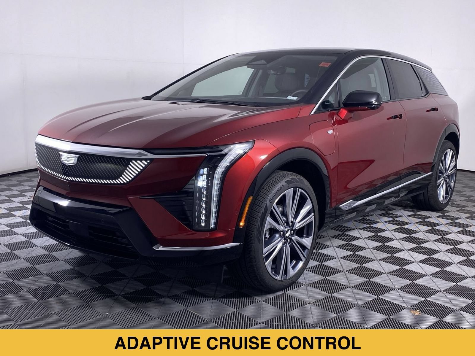 Certified 2025 Cadillac Optiq Luxury 2 AWD/4WD image 17