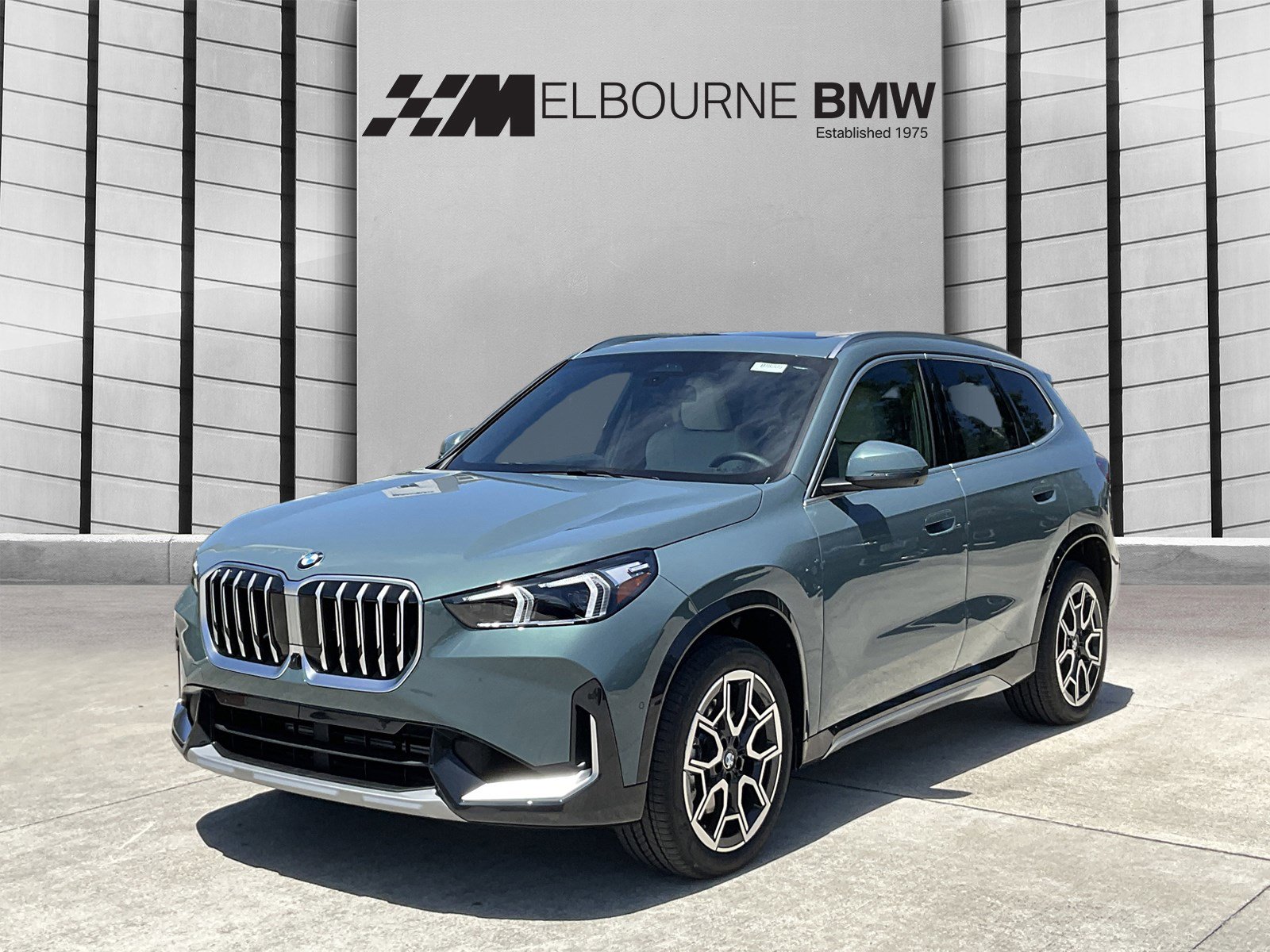 New 2026 BMW X1 xDrive28i w/ Technology Package AWD/4WD image 3