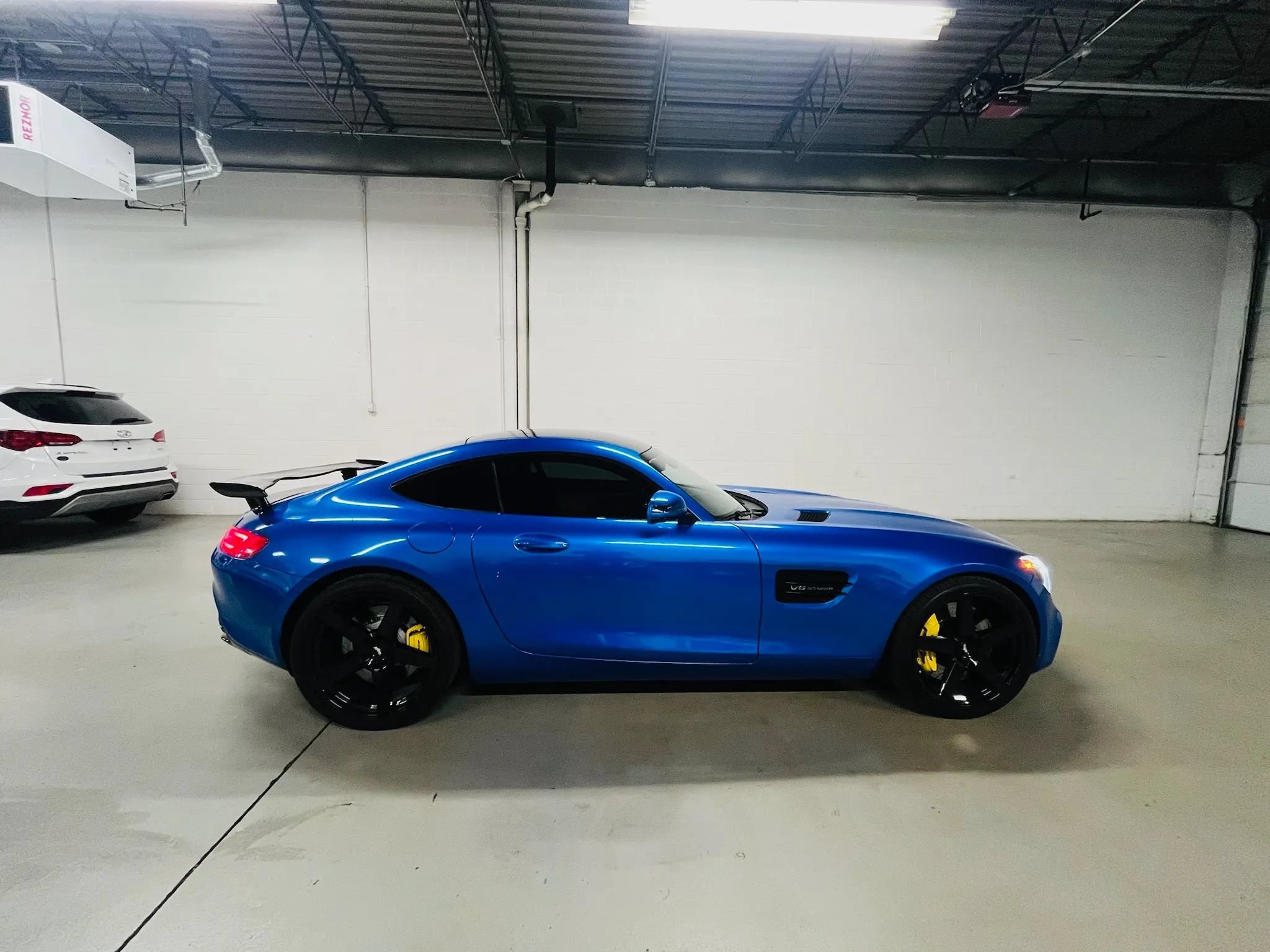Used 2017 Mercedes-Benz AMG GT S image 8