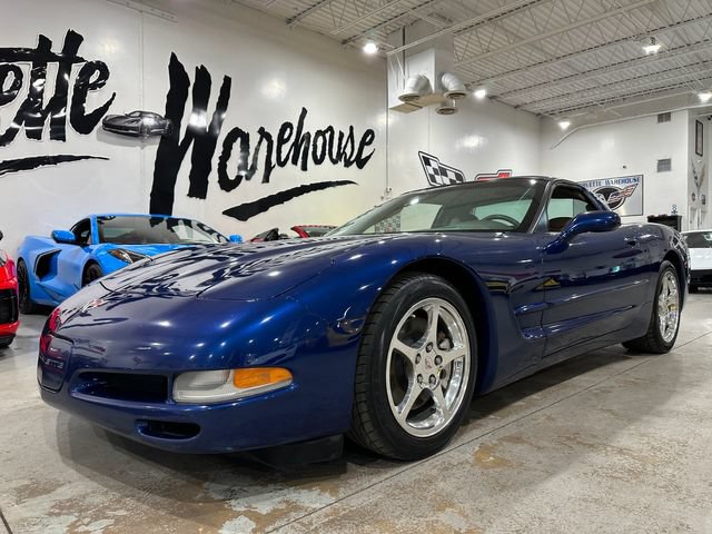 Used 2004 Chevrolet Corvette Coupe w/ Preferred Equipment Group RWD image 25