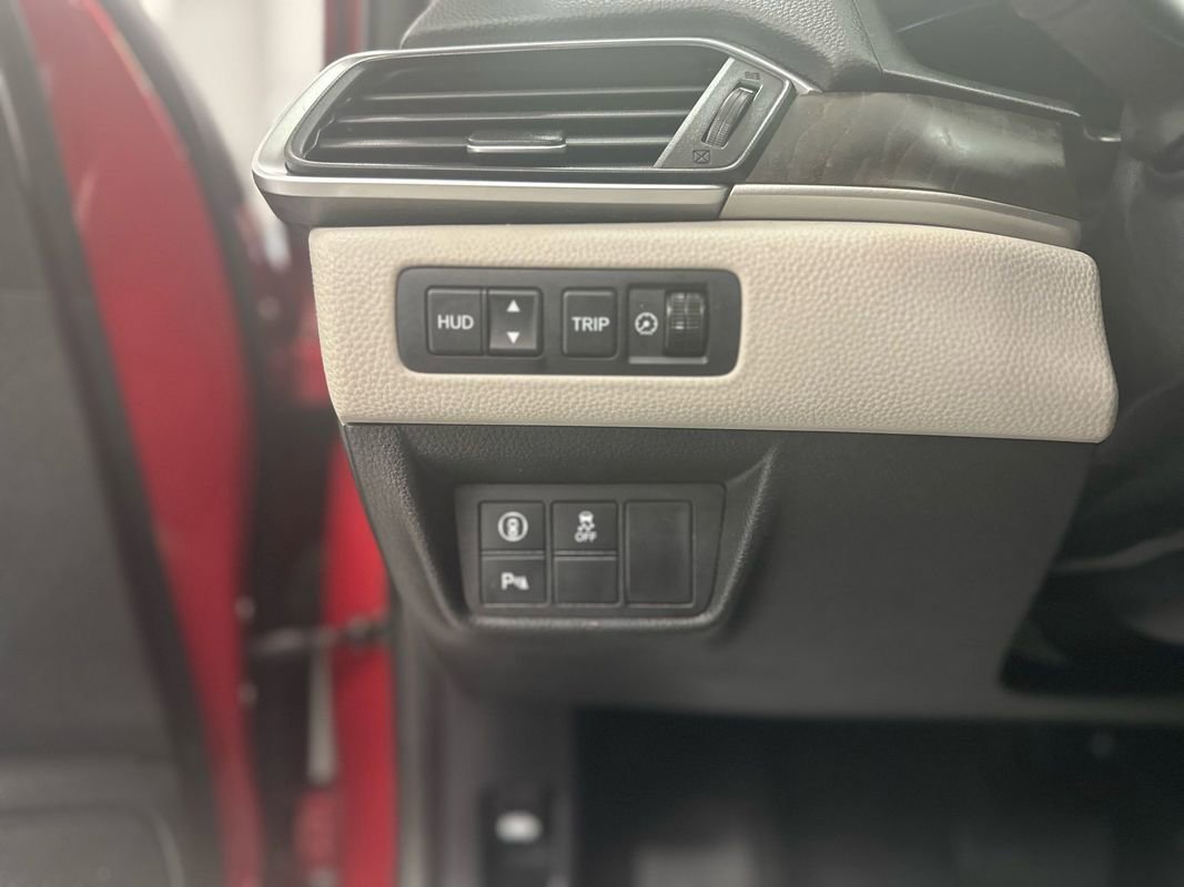 Used 2019 Honda Accord Touring image 25