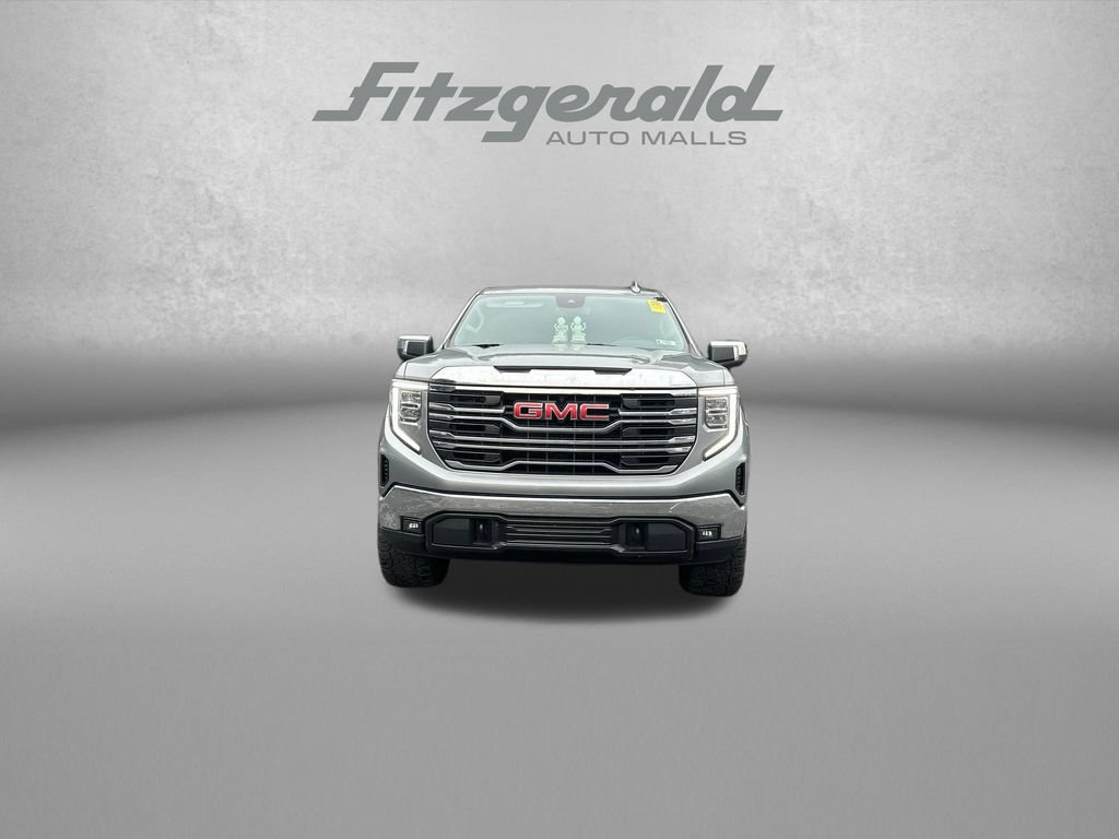 Used 2023 GMC Sierra 1500 SLT w/ SLT Premium Package AWD/4WD image 2