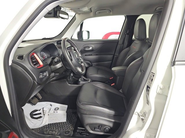 Certified 2023 Jeep Renegade Trailhawk w/ Trailhawk Elite Group image 9