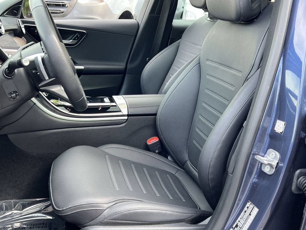 Certified 2026 Mercedes-Benz C 300 4MATIC Sedan image 18