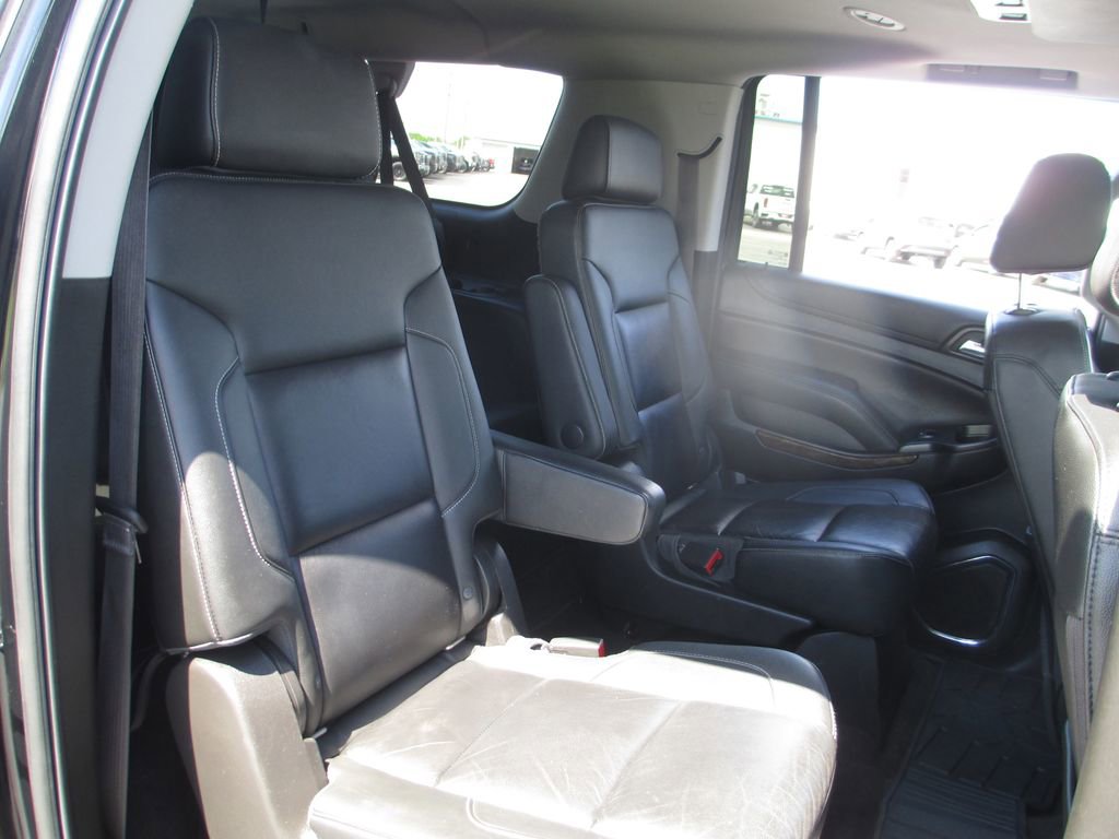 Used 2017 Chevrolet Suburban LT AWD/4WD image 27