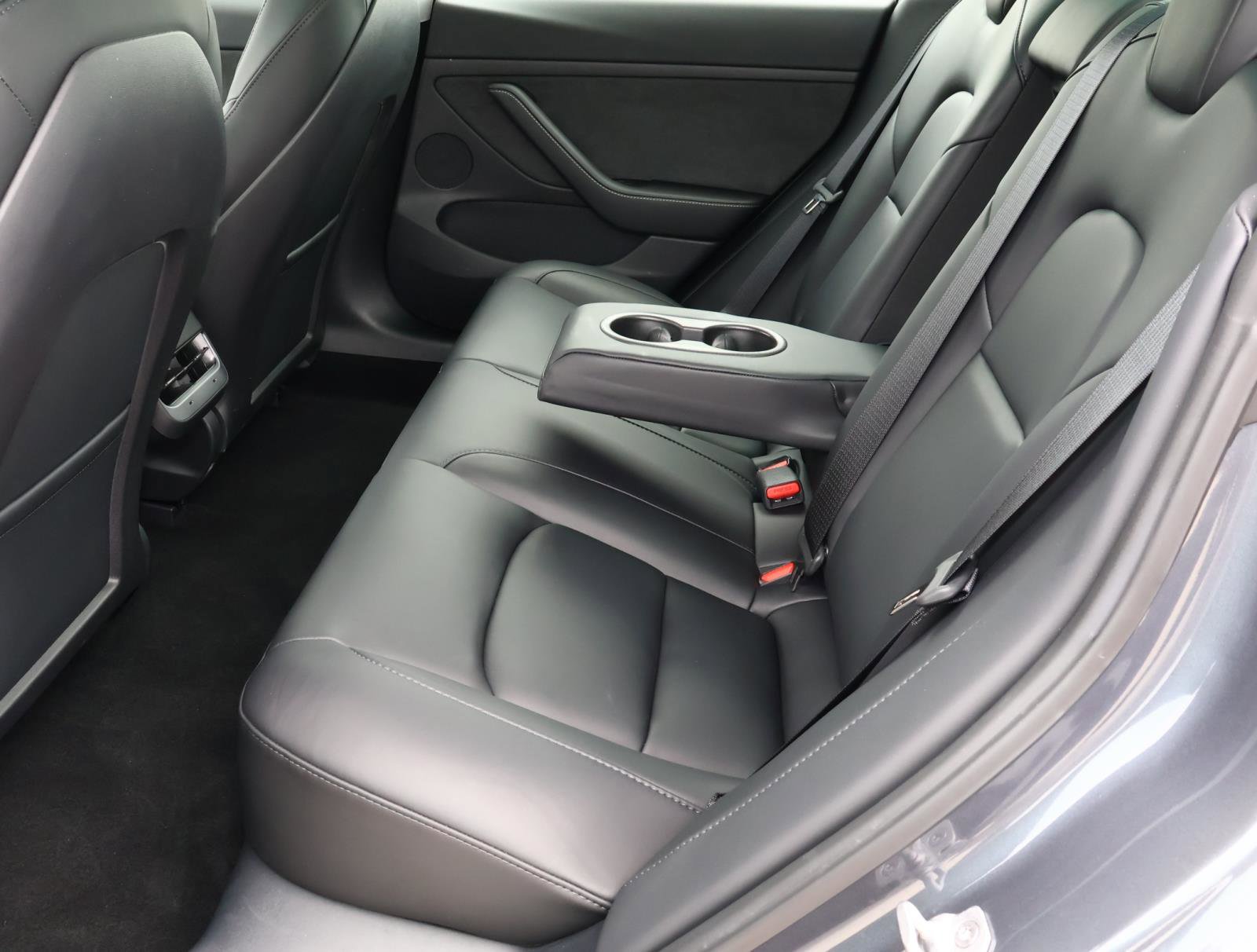 Used 2023 Tesla Model 3 Standard Range RWD image 18