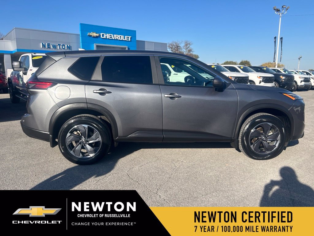 Used 2025 Nissan Rogue SV FWD image 41