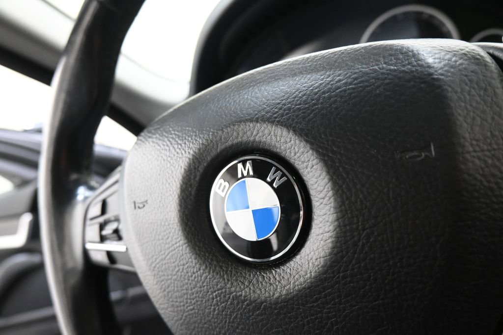 Used 2016 BMW 535i xDrive Sedan AWD/4WD image 28