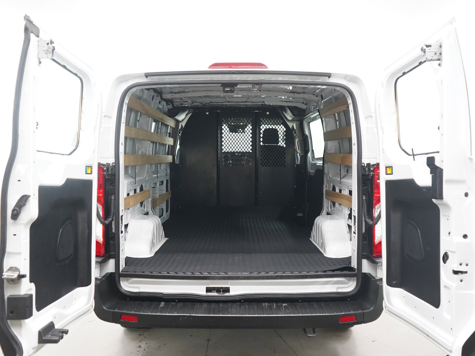 Used 2024 Ford Transit 250 Low Roof AWD w/ Exterior Upgrade Package image 14
