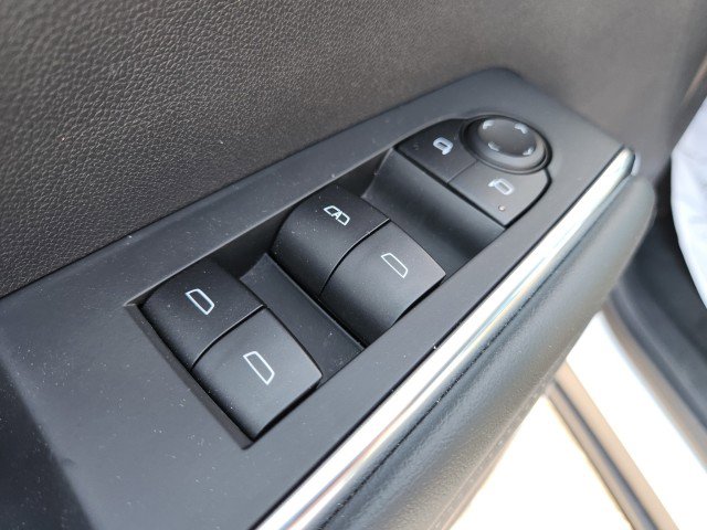 Used 2025 GMC Acadia Elevation image 33