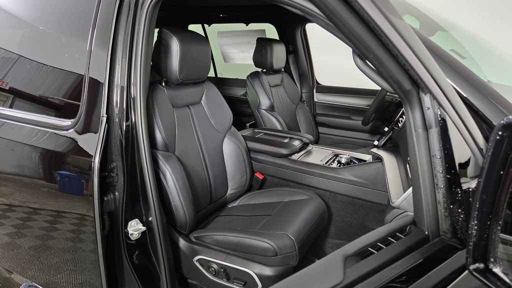 New 2026 Jeep Grand Wagoneer Limited image 40