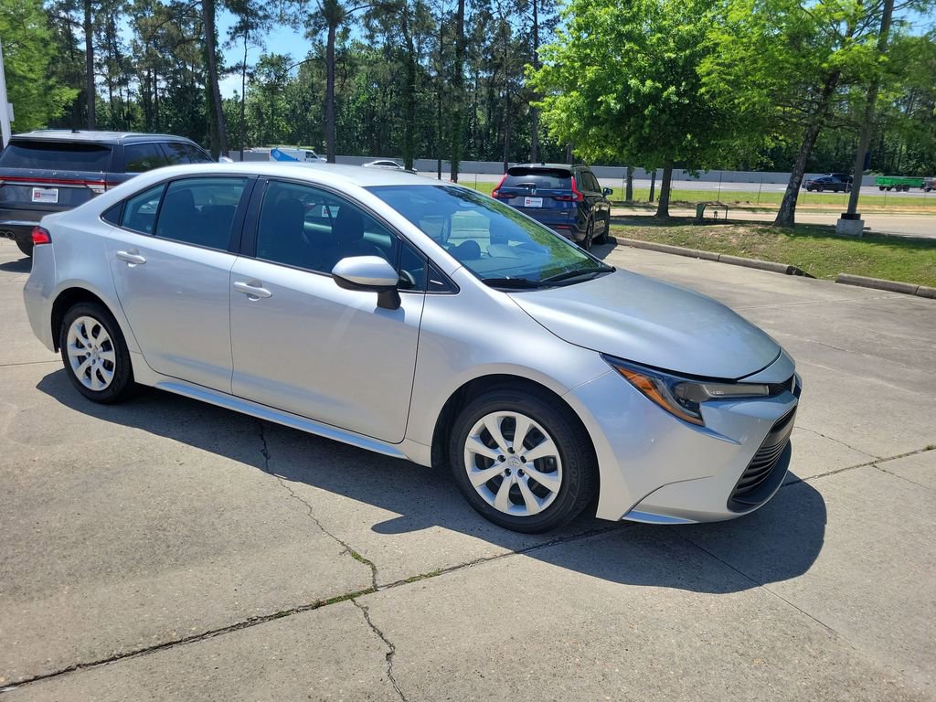 Used 2024 Toyota Corolla LE image 10
