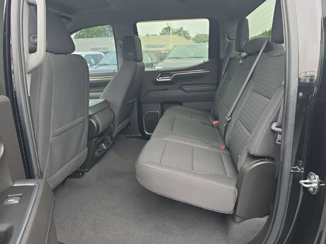 Used 2022 Chevrolet Silverado 1500 LT w/ Z71 Off-Road Package AWD/4WD image 17