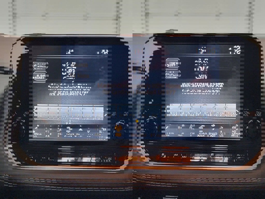 Used 2023 Nissan Rogue SL w/ SL Premium Package image 21