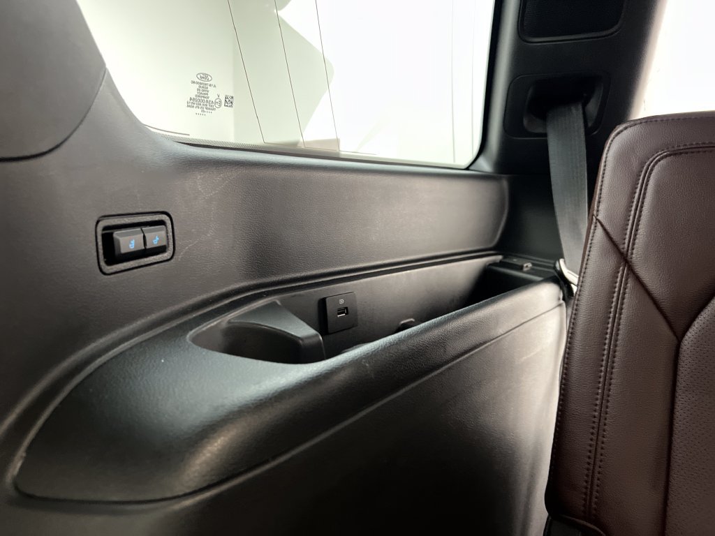 Used 2023 Ford Expedition Limited AWD/4WD image 38