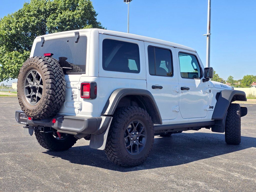Used 2025 Jeep Wrangler Unlimited Sport AWD/4WD image 18