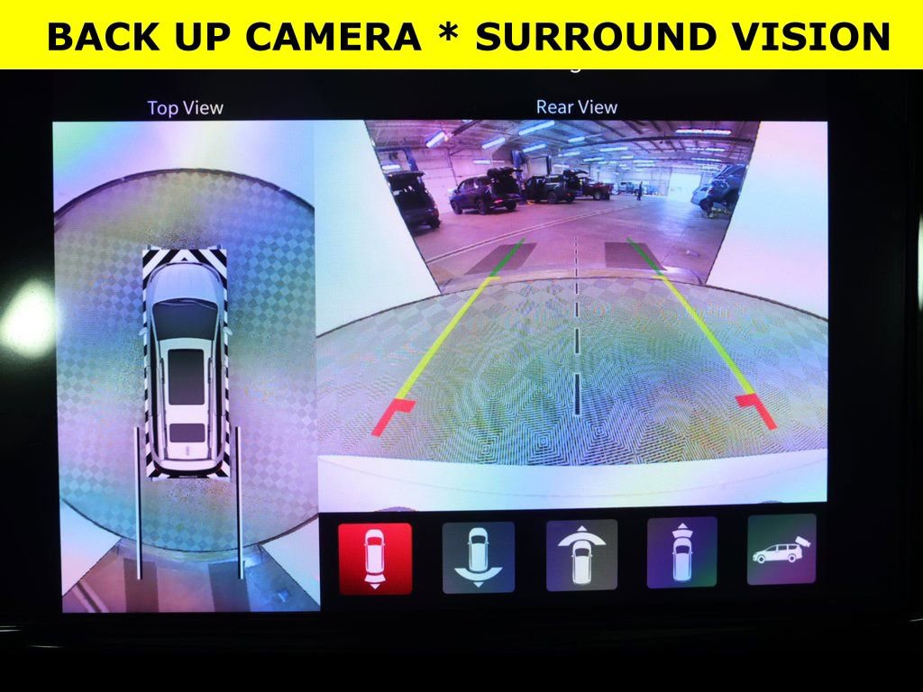 New 2026 Chrysler Pacifica Limited w/ S Appearance Package image 3