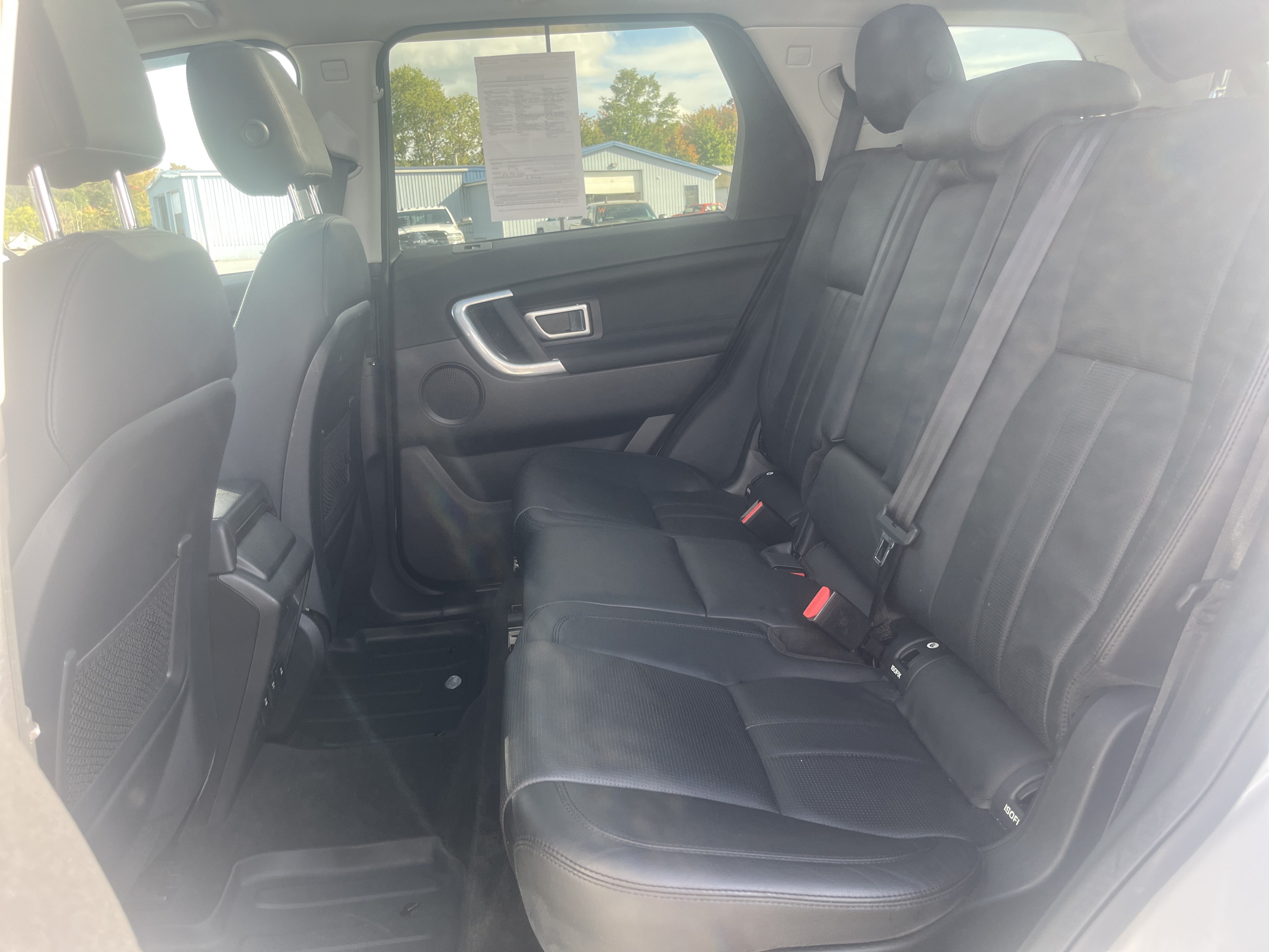 Used 2016 Land Rover Discovery Sport HSE AWD/4WD image 25