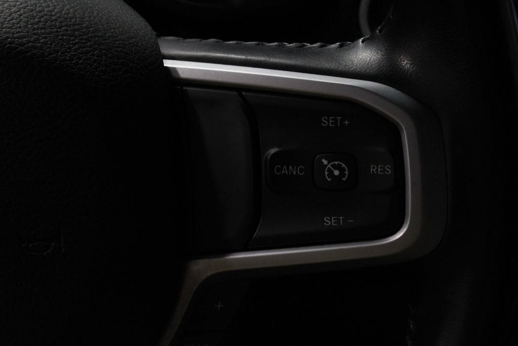 Used 2023 RAM 1500 Big Horn AWD/4WD image 29