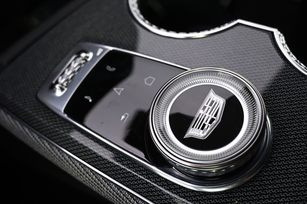 New 2026 Cadillac Optiq Sport 2 w/ LPO, Floor Liner Package image 31