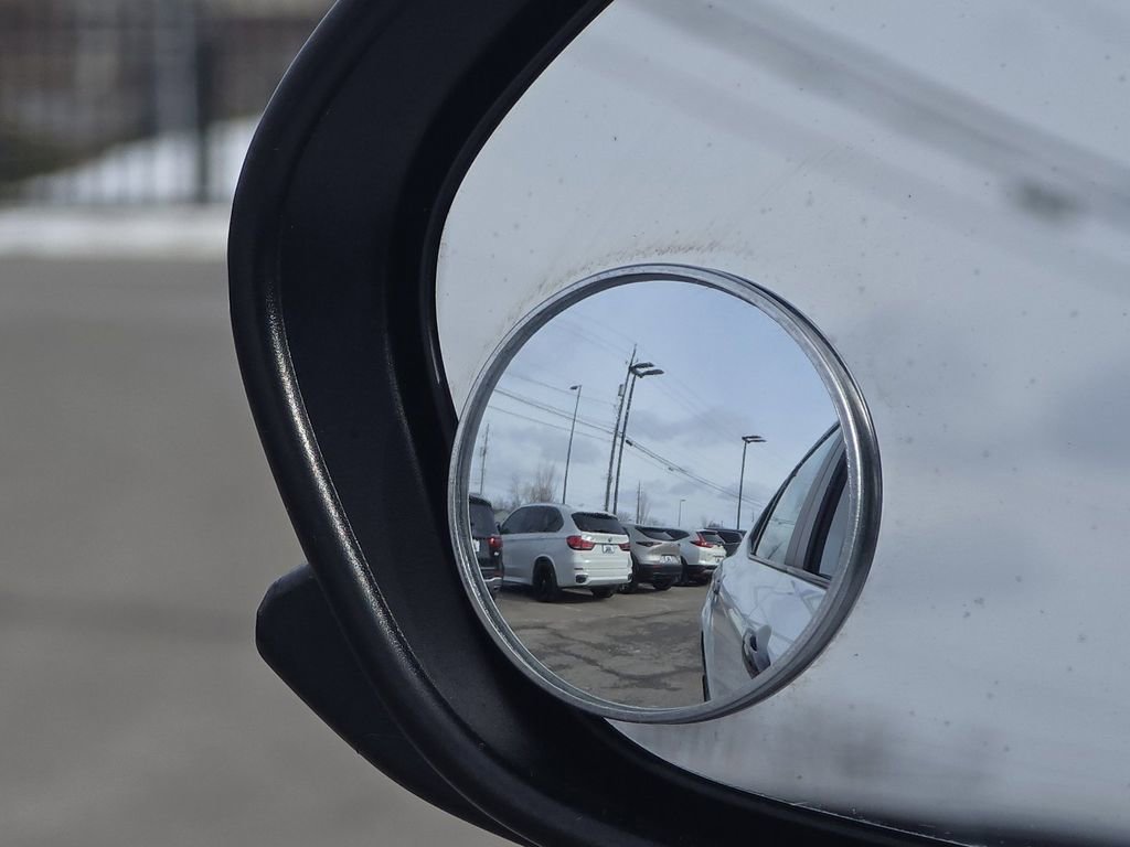 Used 2021 Toyota Camry SE image 6