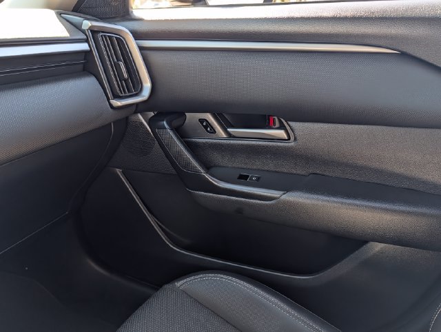 Used 2025 MAZDA CX-50 AWD 2.5 S w/ Preferred Package image 24